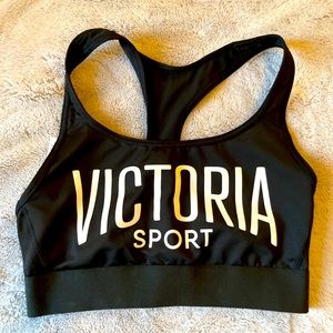 EUC Victoria’s Secret Sports Bra size Medium Black